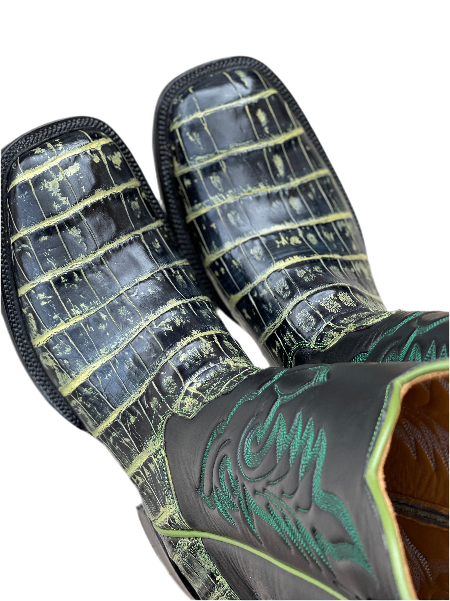 Amazon green (( Boltsboots signature))