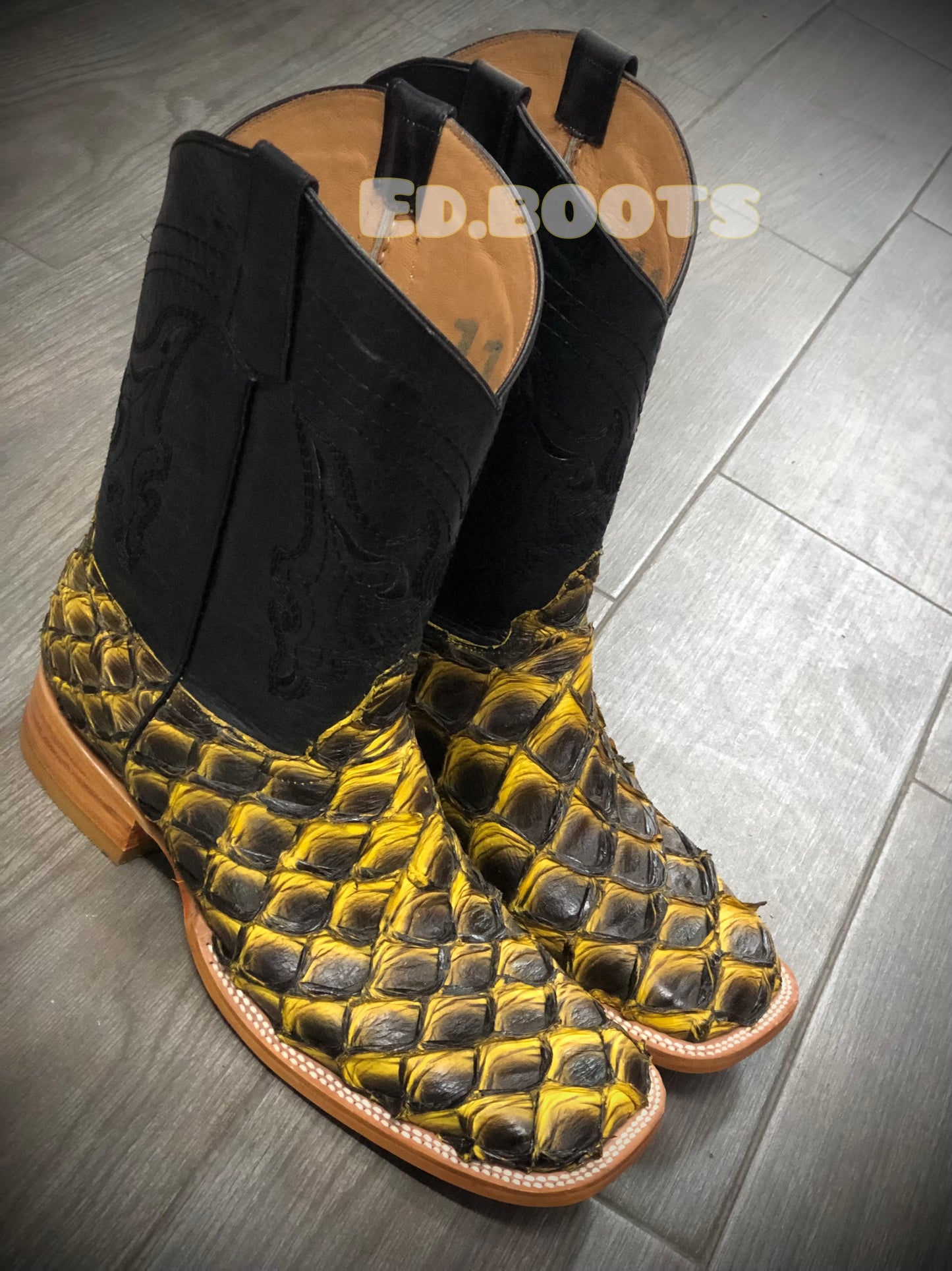 Men’s Amazona big bass by Ed boots