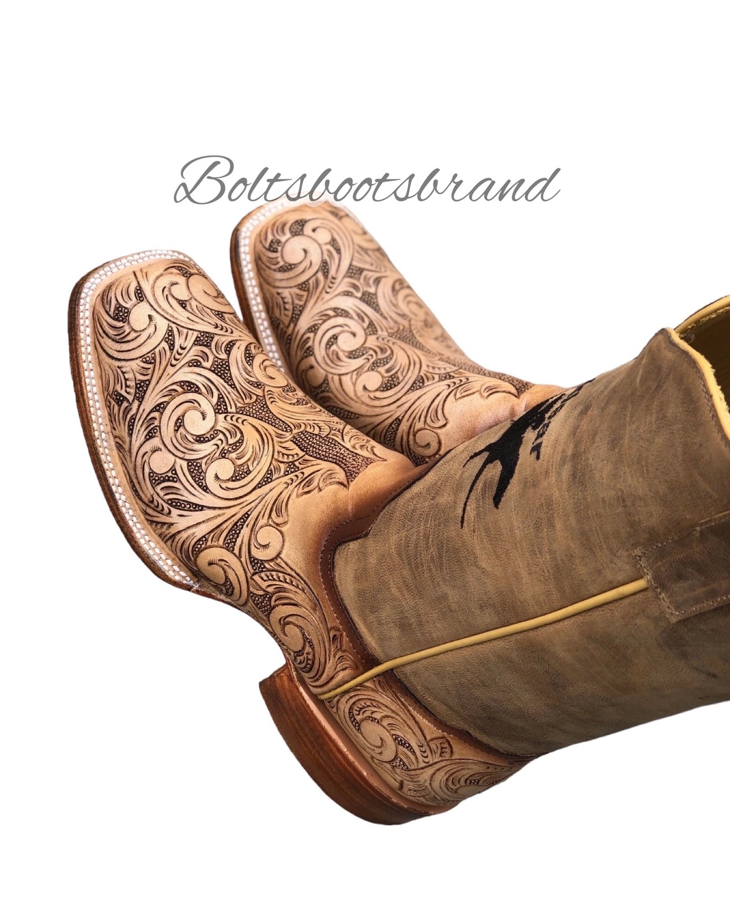 Scroll handtooled design 💃🏼women’s signature by Boltsbootsbrand