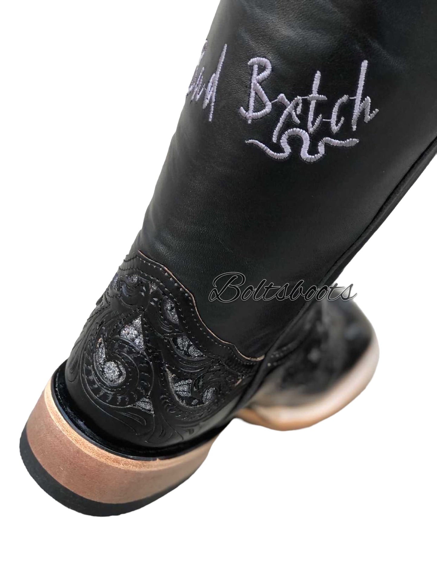 Bad bxtch blackout by Boltsbootsbrand