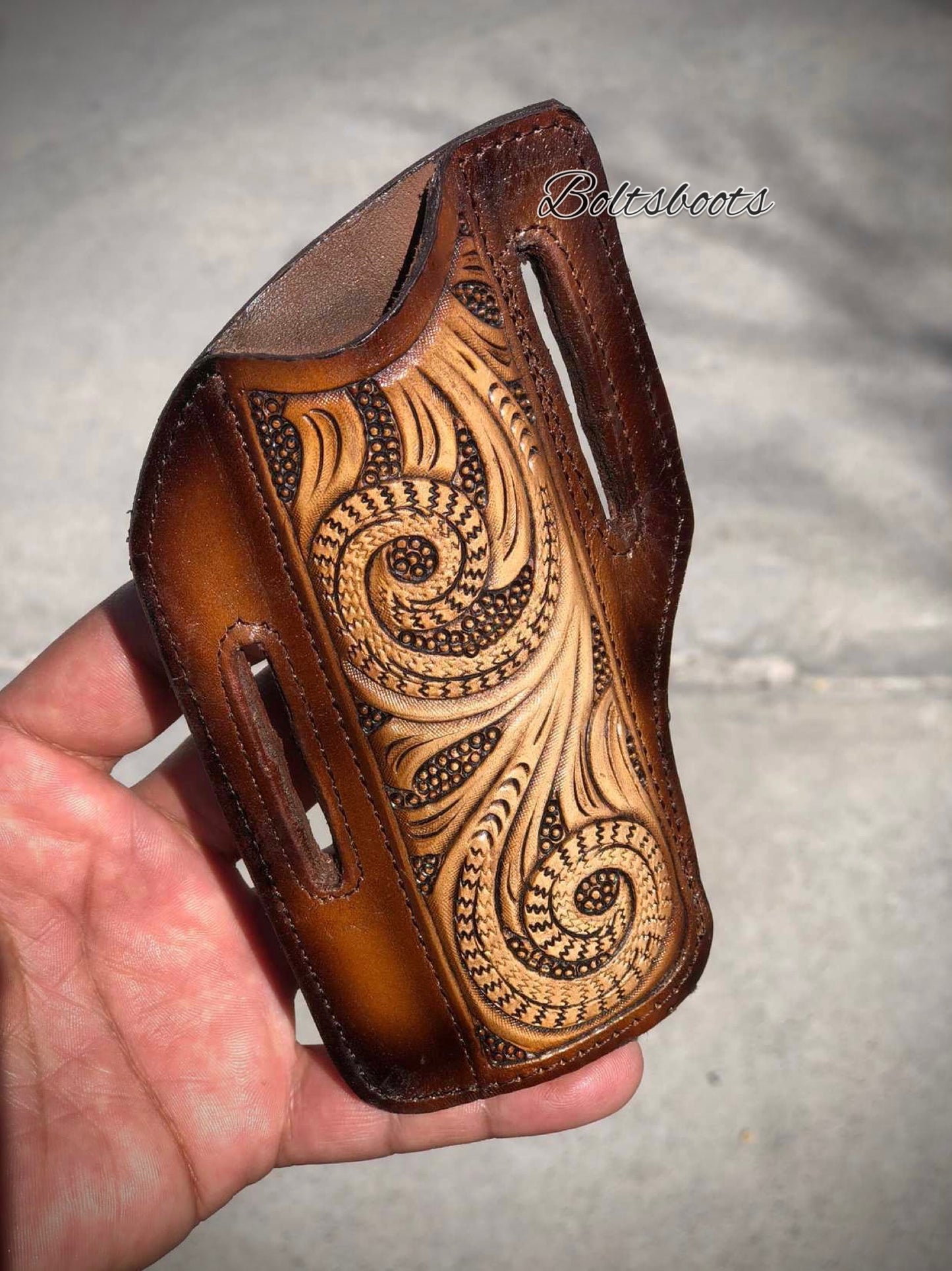 Knife sheath 1002 by Boltsbootsbrand